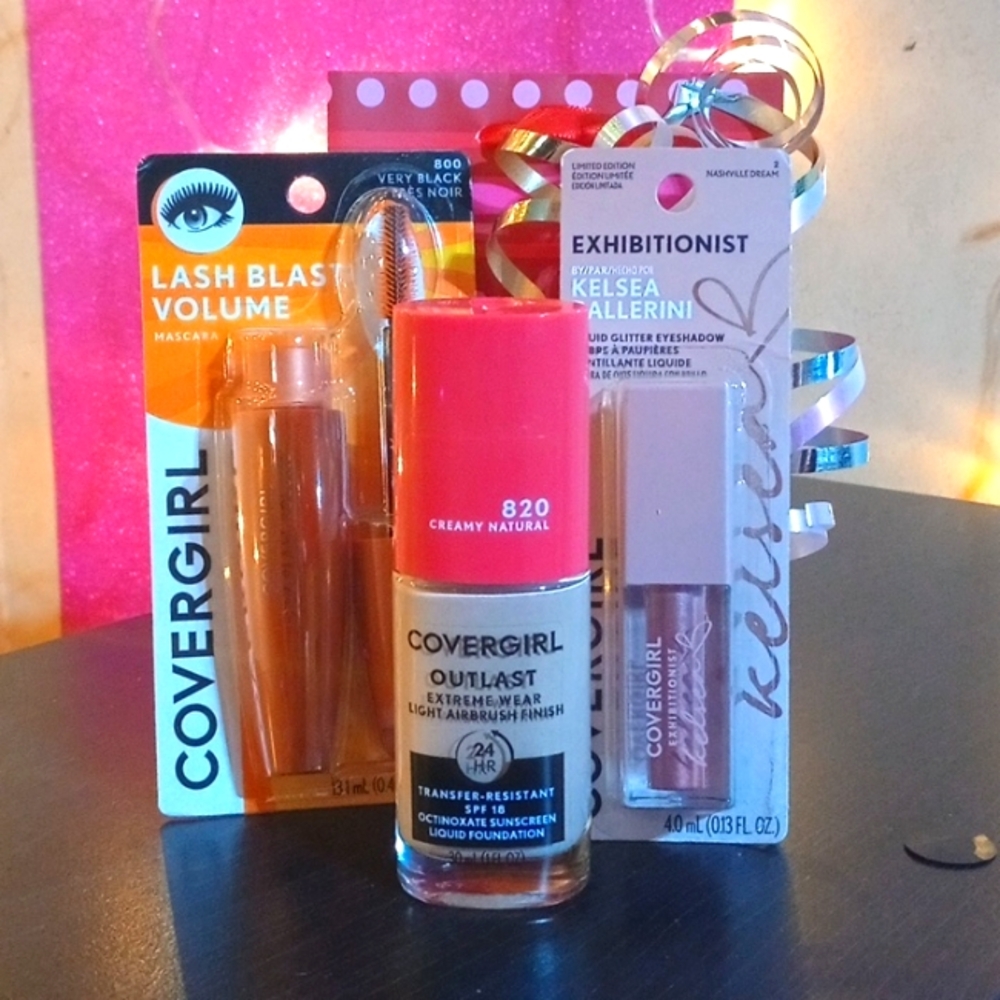 CoverGirl gift set.